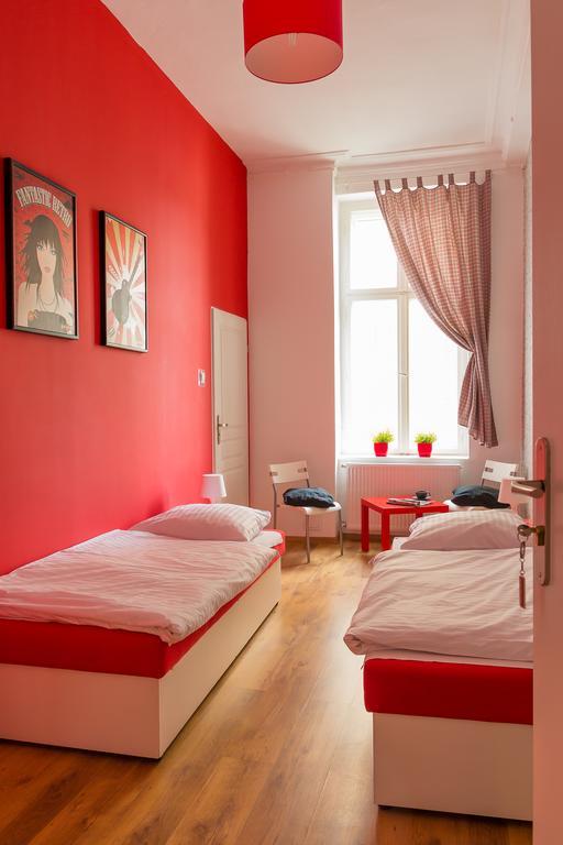 Retro Hostel Poznań Chambre photo